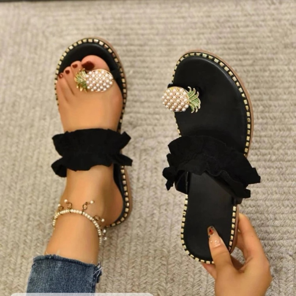 Pineapple sandals size 38